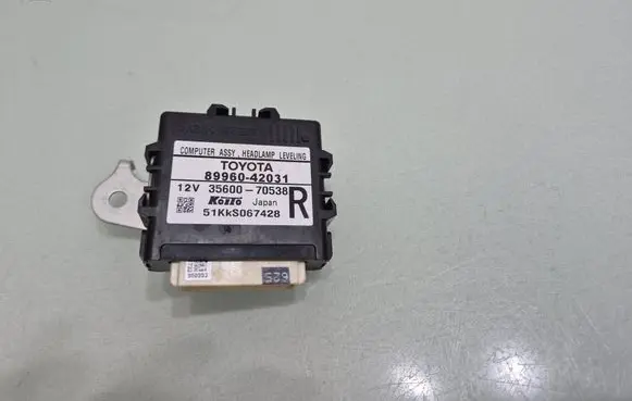 Toyota RAV 4 (XA40) Light module LCM 8996042031 3560070538