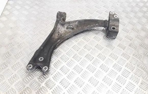 Volkswagen PASSAT B6 Front lower control arm/wishbone
