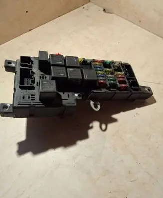 Volvo S80 Fuse box set 30728008 518828108 040915