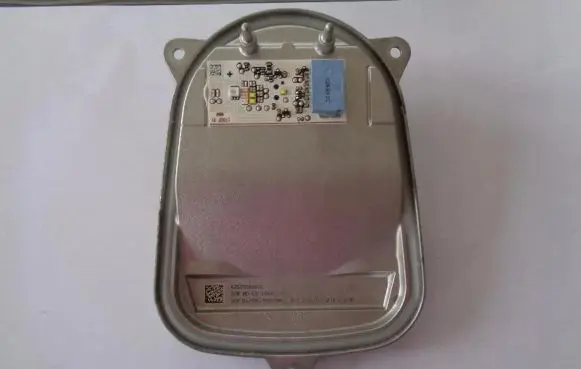 Mercedes-Benz CLA C117 X117 W117 Voltage converter/converter module A2539066000