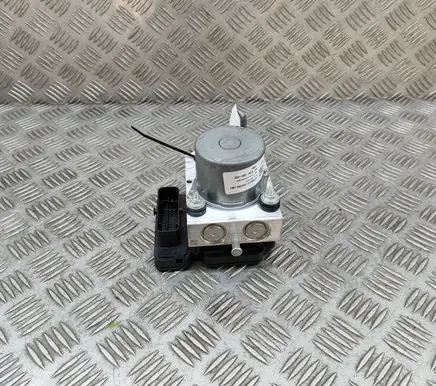 Tesla Model Y ABS Pump 104474500B