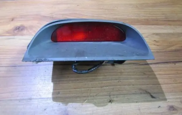 KIA Clarus Third/center stoplight 025041 0k9aa51580