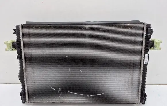 Audi RS3 8Y Coolant radiator 8V0121251B