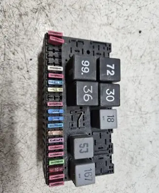 Volkswagen Sharan Fuse module 7M0937025D