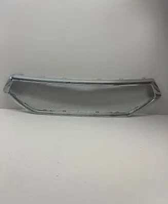 Seat Ateca Front bumper upper radiator grill 575854643