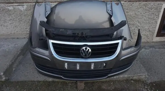 Volkswagen Touran I Front piece kit 