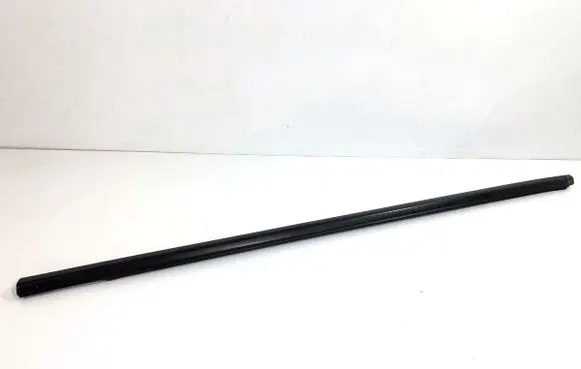 Hyundai Tucson TL Front door windshield rail 