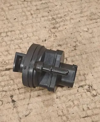 BMW 5 G30 G31 G38 Fuel filter heater 8582272 8582273 13328582272