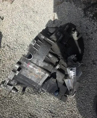 Volvo S70 V70 V70 XC Manual 5 speed gearbox 1023705