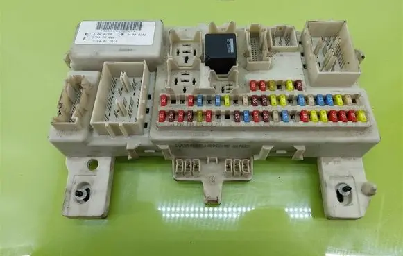 Ford Focus Comfort/convenience module 4M5T14A073DH