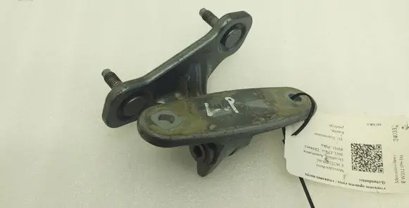 Mercedes-Benz E W212 Front door lower hinge A047058