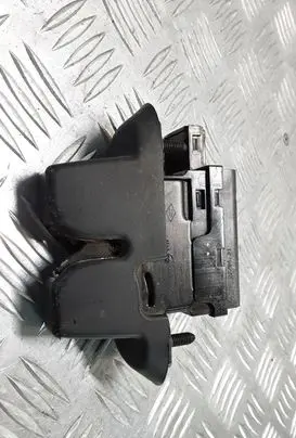 Renault Laguna II Loading door lock 8200000897