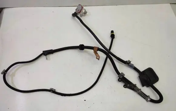 Mercedes-Benz E W212 Positive cable (battery) A2124409752