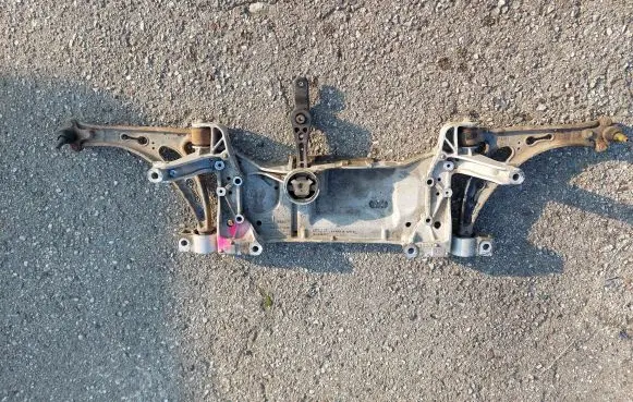 Skoda Octavia Mk2 (1Z) Front subframe 1K0199369G