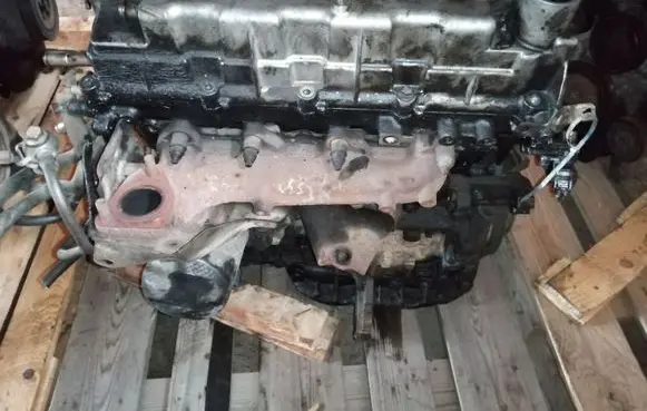 Toyota Avensis T220 Engine