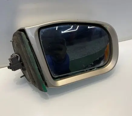 Mercedes-Benz E W210 Front door electric wing mirror 