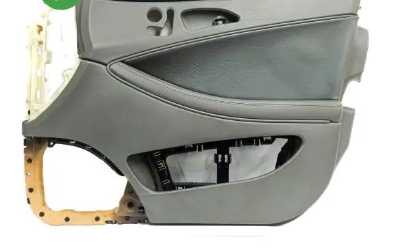 Mercedes-Benz CLS C219 Front door card panel trim A2197200470 A21972004707H91 4520032