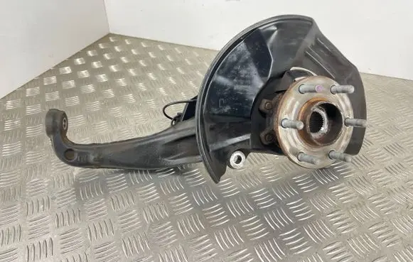 Nissan Navara D23 Front wheel hub