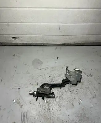 Mitsubishi Grandis Master brake cylinder