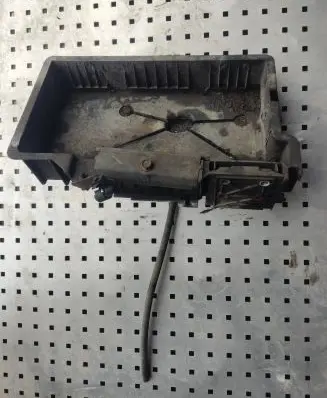 Iveco Daily 35 - 40.10 Battery tray 3800103
