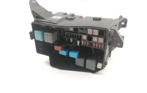 Toyota RAV 4 (XA20) Fuse box set