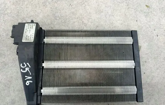 Volkswagen Golf V Air conditioning (A/C) radiator (interior) 1K0963235E