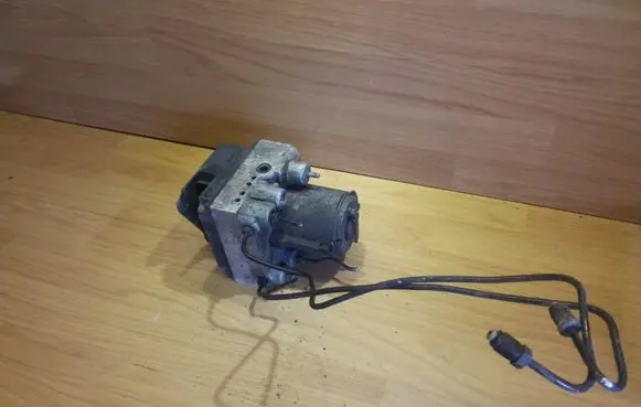 Audi A6 S6 C4 4A ABS Pump 0265214002 8D0614111