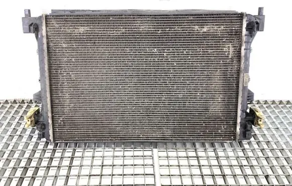 Volkswagen PASSAT B8 Intercooler radiator 5Q0121251GG