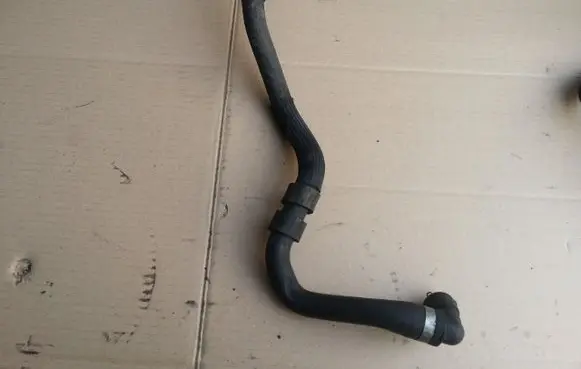 Ford Galaxy Engine coolant pipe/hose