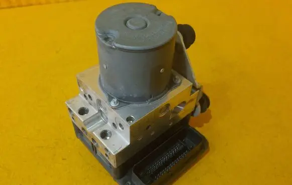 Audi A8 S8 D4 4H ABS Pump 4H0907379C