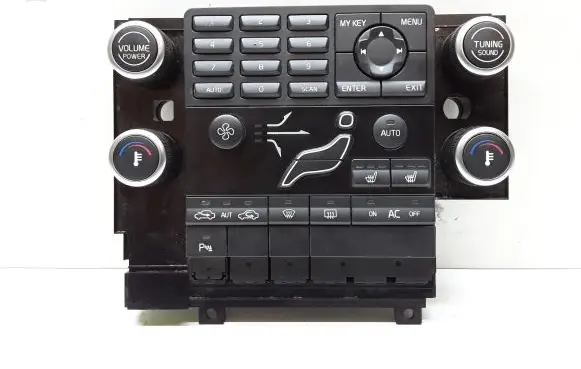 Volvo V70 Climate control unit 30782909