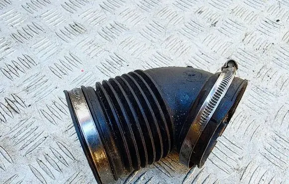 BMW 1 E81 E87 Air intake duct part 7532755 13717532755