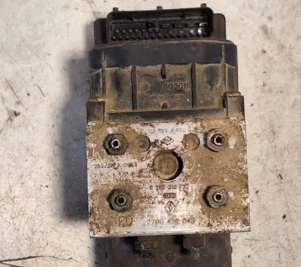 Renault Megane I ABS Pump 0265216732 7700432643 64B0XAAY2