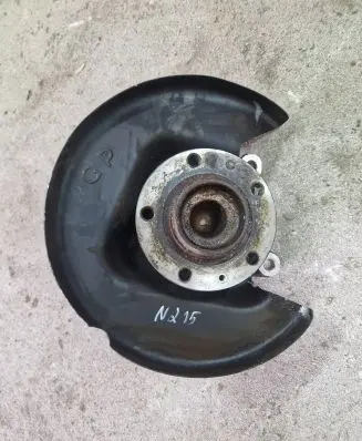 Peugeot 308 Rear wheel hub spindle/knuckle 