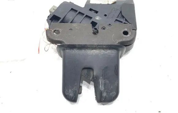 Audi A6 S6 C6 4F Tailgate exterior lock 4E0827645