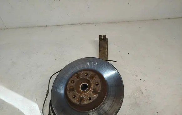BMW X5 E70 Front wheel hub spindle knuckle