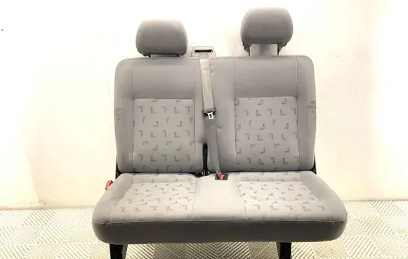 Volkswagen Transporter - Caravelle T5 Second row seats 