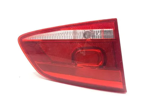 Volkswagen PASSAT B7 Rear/tail lights 3AF945093L