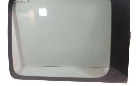 Volkswagen Caddy Side middle window/glass E000231 DOT682M3232AS2