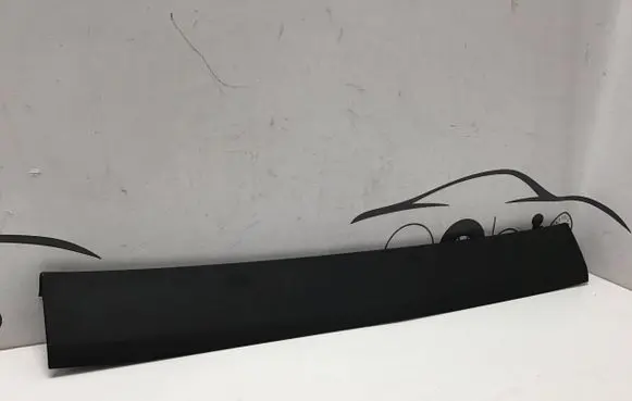 Volkswagen Touareg III Tailgate trim 760867609A