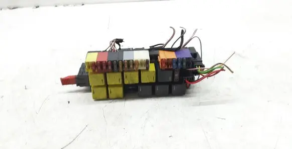 Mercedes-Benz S W220 Fuse module A0295450432