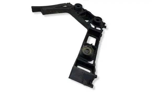 Volkswagen Golf VI Rear bumper mounting bracket 