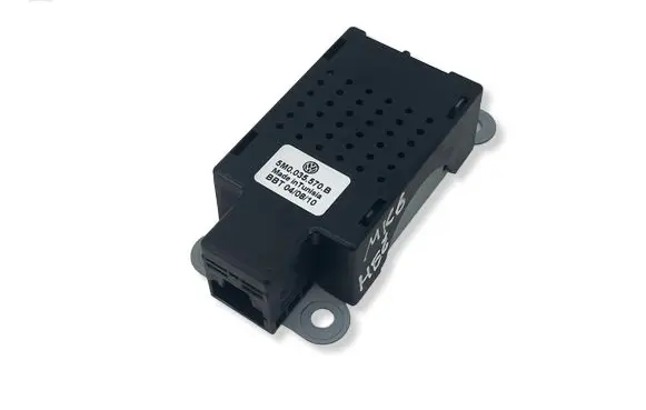Volkswagen Golf VI Aerial antenna amplifier 5M0035570B
