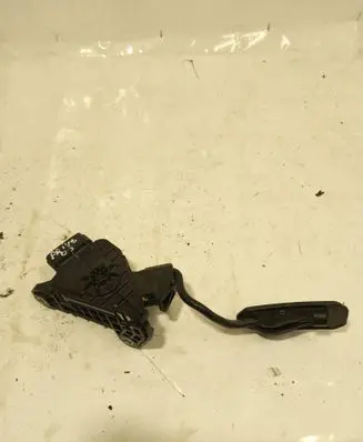 Toyota Prius (XW20) Accelerator throttle pedal 7812047040 04K072531A1 1988003120