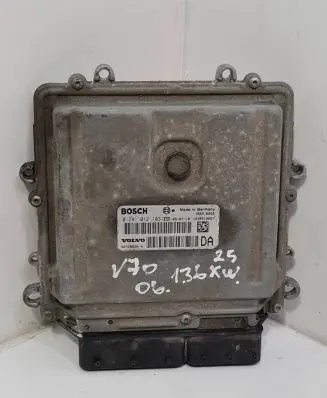 Volvo V70 Engine control unit/module 30729826 0281012103 1039S10667