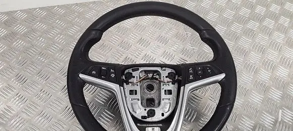 Opel Astra J Steering wheel 13351028