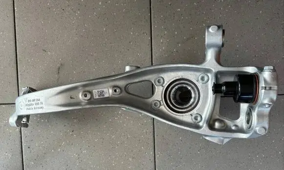 Porsche Cayenne (9Y0 9Y3) Front wheel hub spindle knuckle 9Y0407245