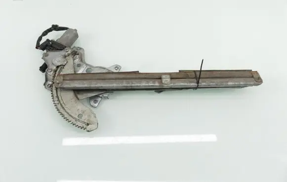 Fiat Sedici Front door window regulator with motor 8353063J00