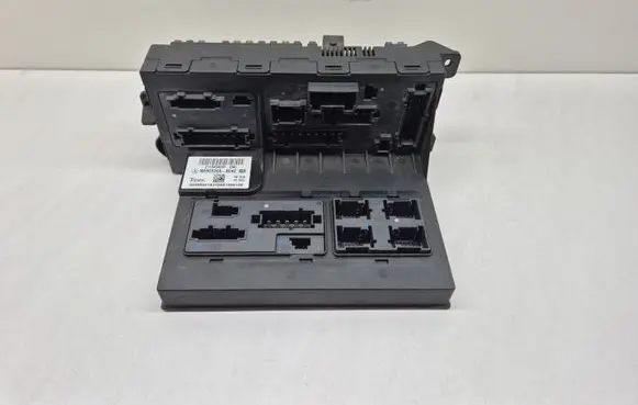 Mercedes-Benz E W211 Fuse module 2115454201
