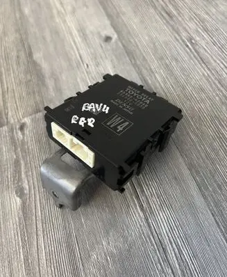 Toyota RAV 4 (XA50) Window wiper relay 8594042040 2360000030
